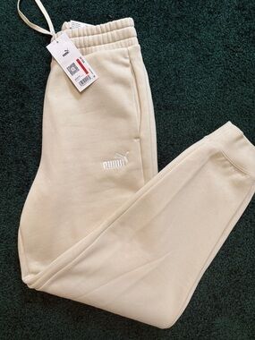 Puma LadiesCream Sweatpants with White Logo